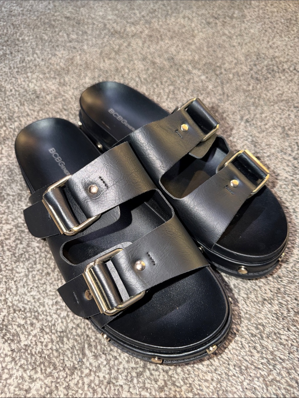 Women Sandals with gold detail
